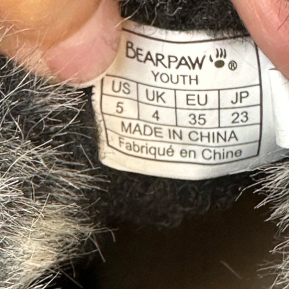 Bearpaw Helaina Black Suede Fur-Lined Boots Size 5 Youth Warm Winter Boots - Picture 7 of 14